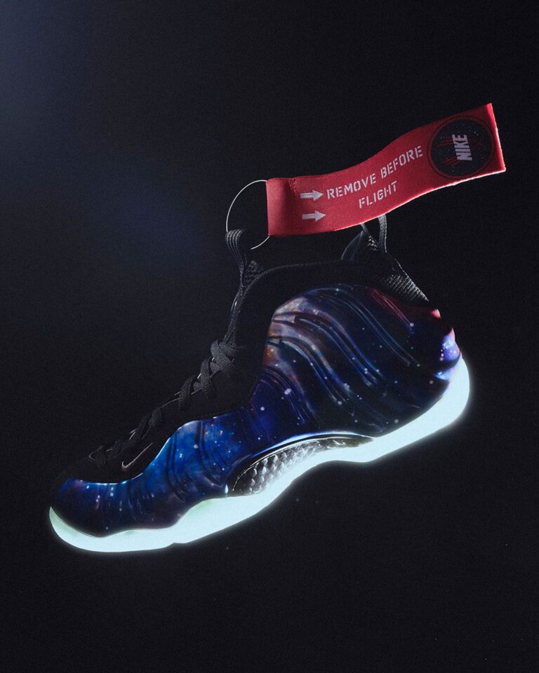 foot-locker-galaxy-foamposite-2025-early-release