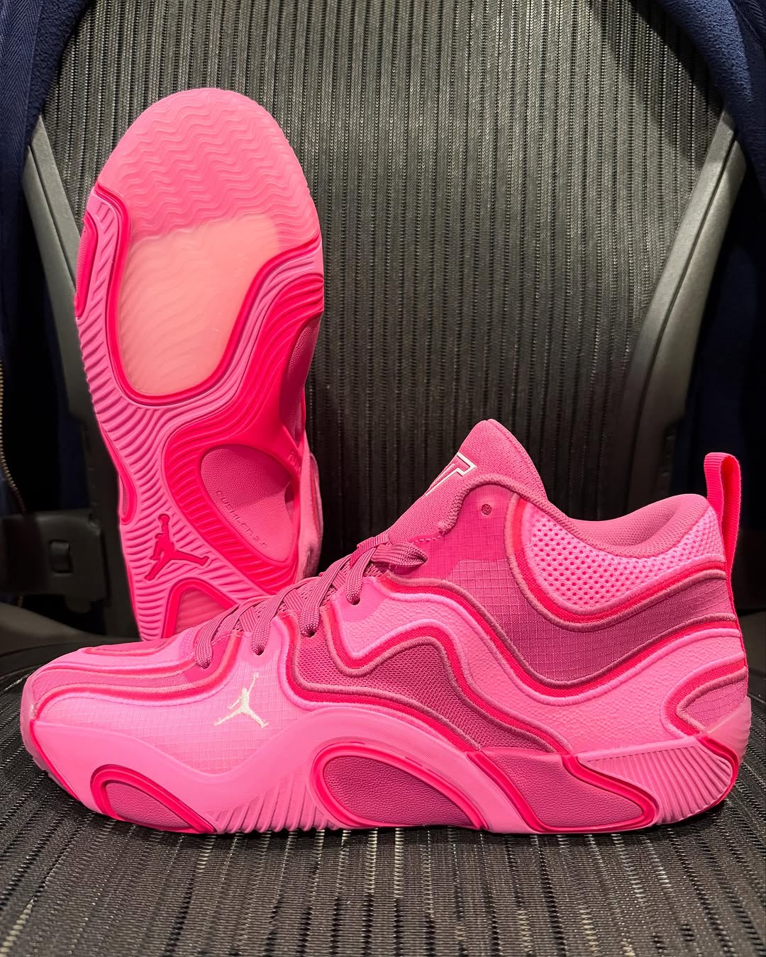 Side profile of Jordan Tatum 3 Breast Cancer Awareness PE showcasing ripstop mesh and wavy panel design