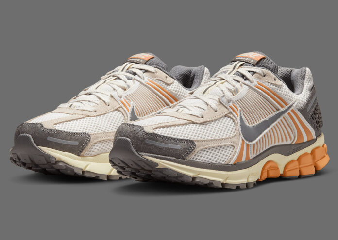 Detailed shot of the Nike Zoom Vomero 5 Copper Moon’s Zoom Air cushioning and outsole.