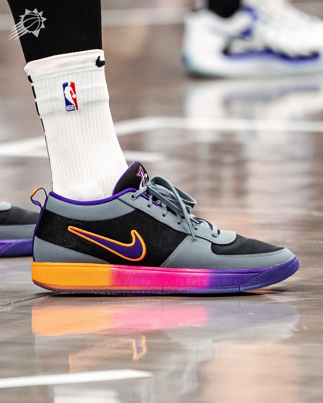 La Nike Book 1 PE di Devin Booker Rende Omaggio alle Air Penny V 