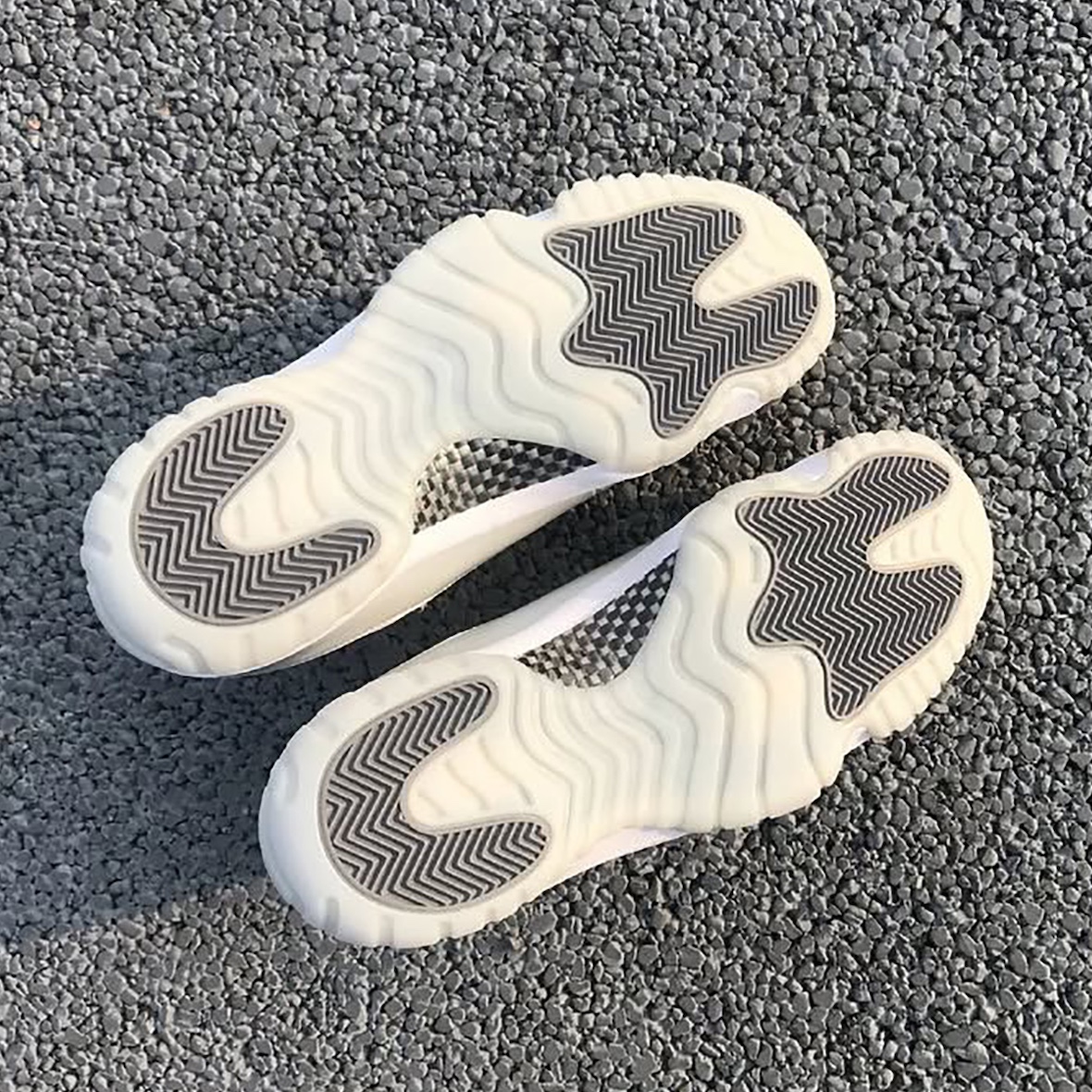 Air Jordan 11 Grand Finale Sail Pearl Grey Outsole