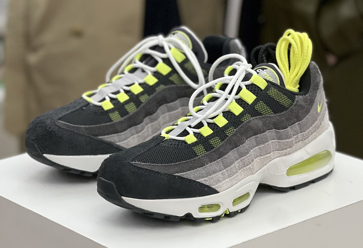 Nike Air Max 95 OG Grey Gradient for Sale | Authenticity