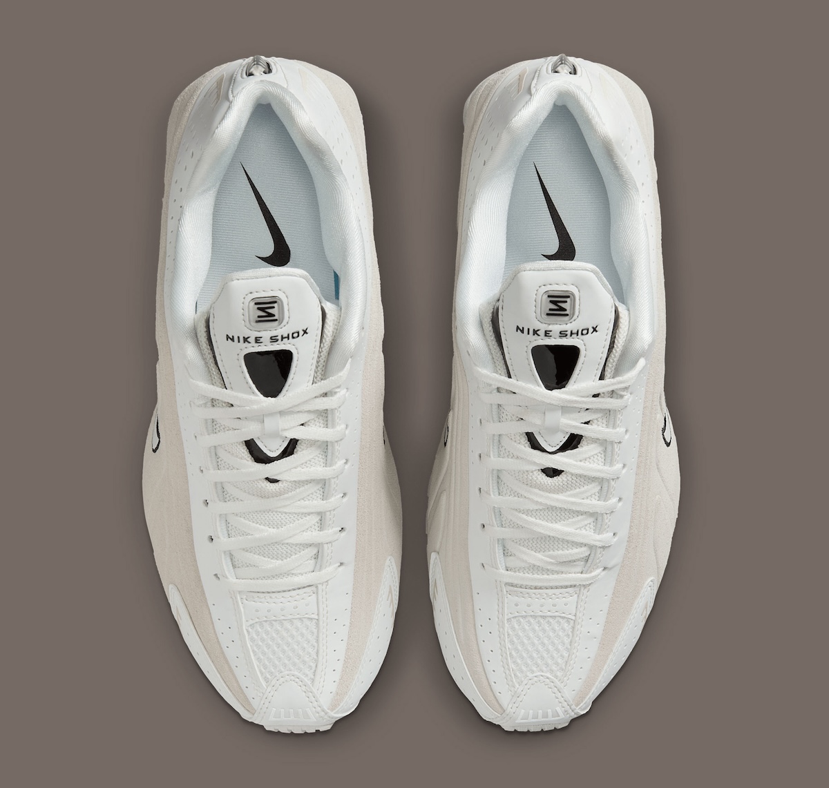 ★ナイキ★HQ7739-100★Nike Shox R4★ユニセックス★大人気★ Nike Shox R4 Women's Shoes. Nike.com
