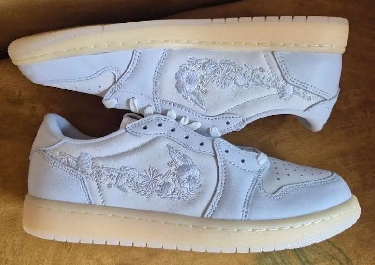 FIRST LOOK: Air Jordan 1 Low OG “Floral Swoosh” (2026)