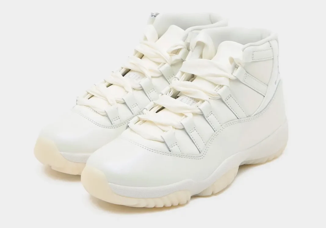 梅花11 Air Jordan 11 Grand Finale AR0715-110