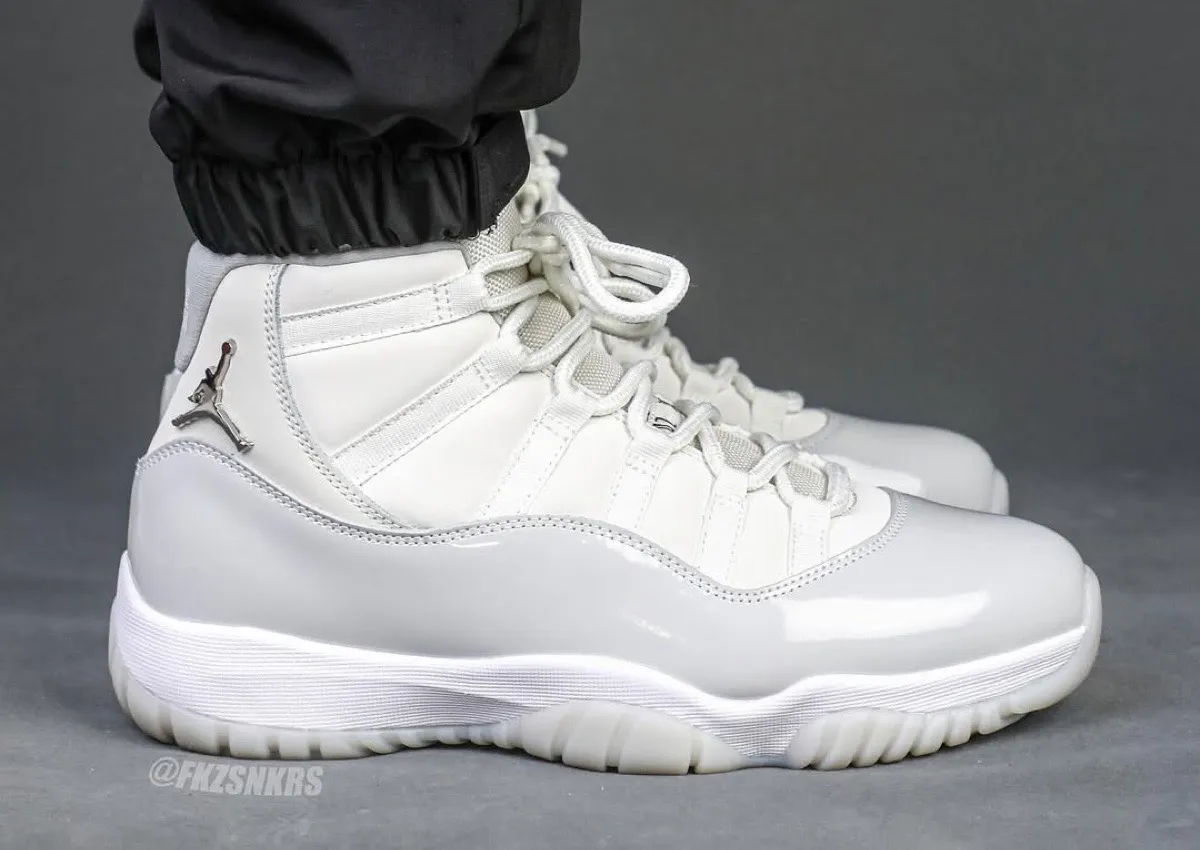 【NIKE】AIR JORDAN 11 RETORO Air Jordan 11 Grand Finale AR0715-110