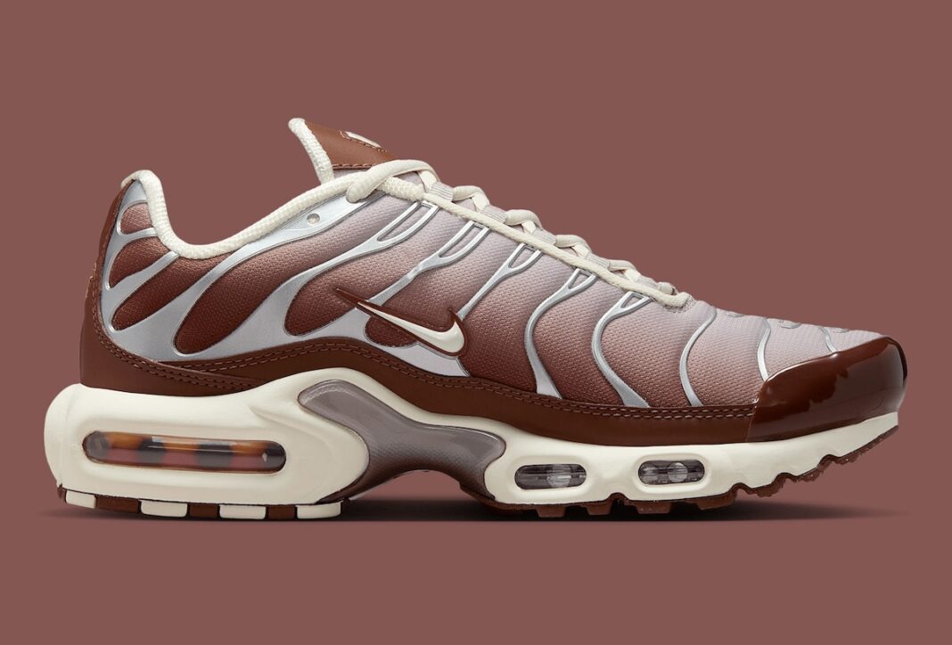 Nike TN Air Max Plus Light Orewood Brown main image 0