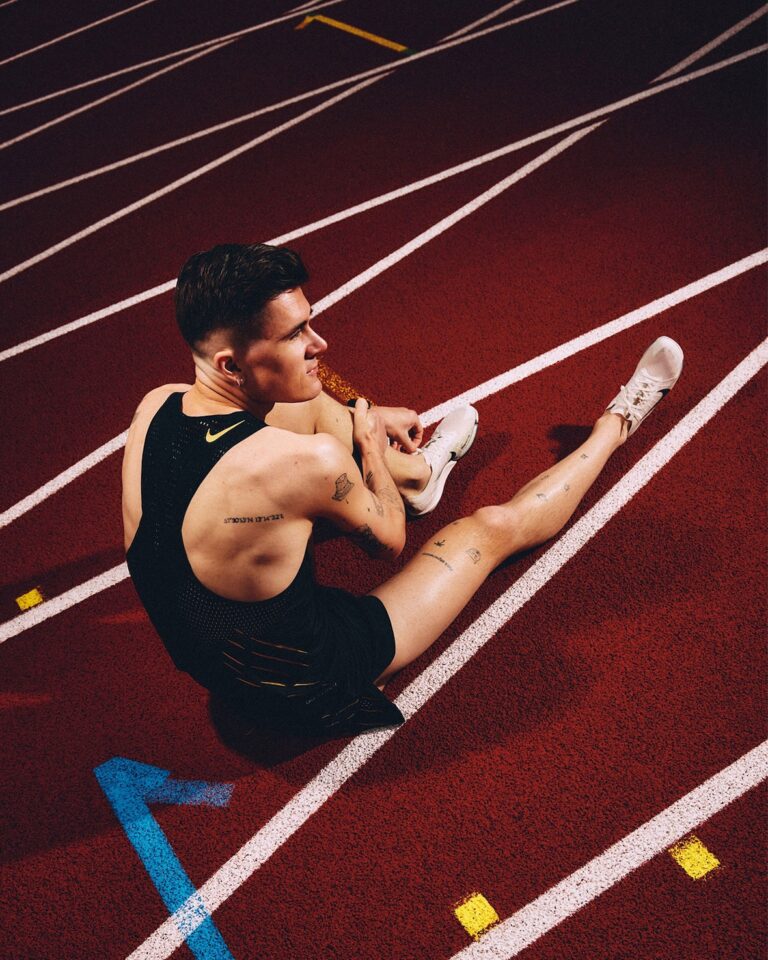 Nike Running Jakob Ingebrigtsen Essentials Collection