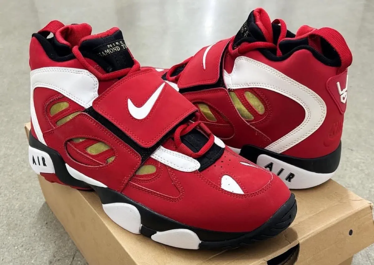 Nike Air Diamond Turf 2 OG “Fire Red” Releases Spring 2026