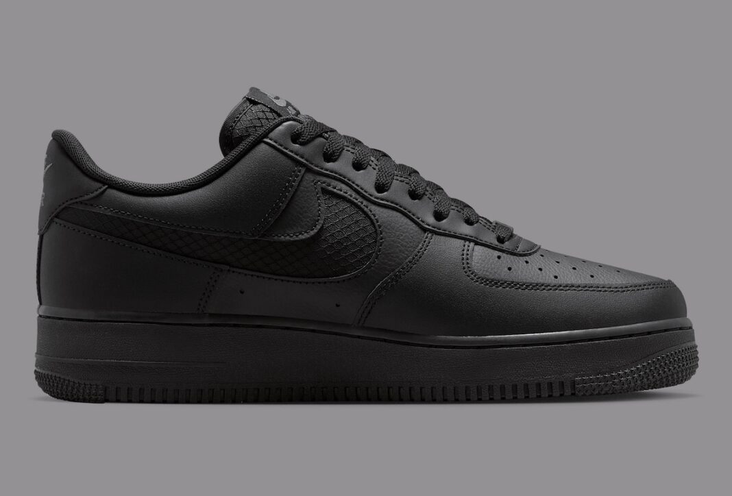 Nike Air Force 1 Low Triple Black Ripstop IH4452-001