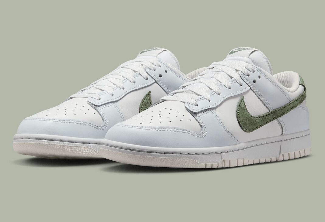 ★【NIKE】★DUNK LOW LIGHT SILVER★24-30cm★スニーカー★ Nike Dunk Low SE Metallic Silver/White-Metallic Silver