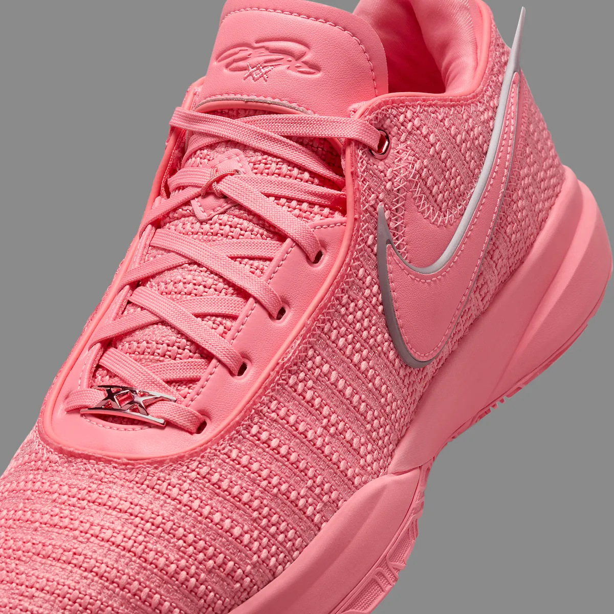 シューズ(男性用) Nike LeBron 20 \"Pink Diamond 27cm LeBron 20 Basketball Shoes. Nike.com