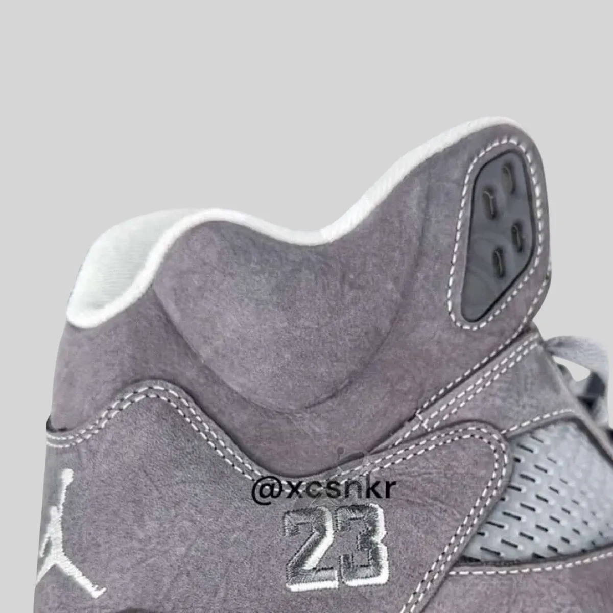 Air Jordan 5 Wolf Grey 2026 heel detail