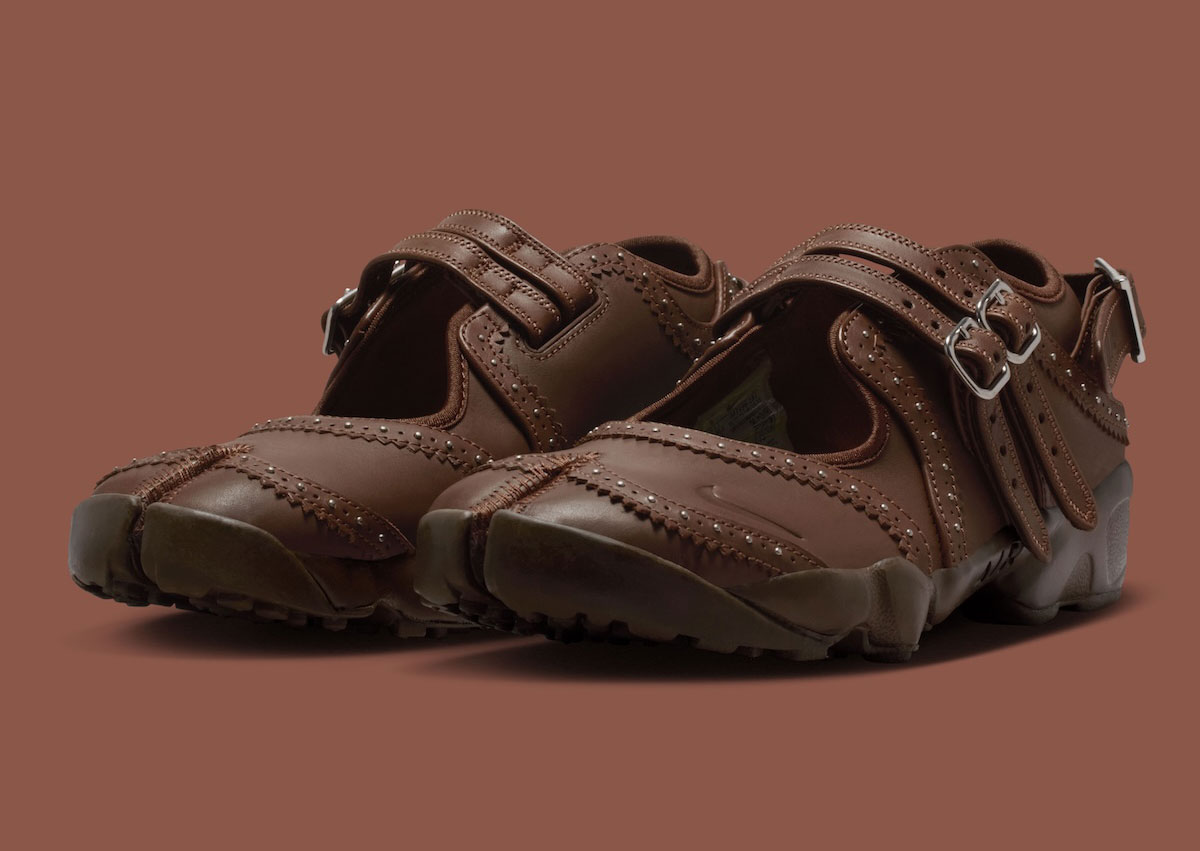 Nike Air Rift “Light British Tan” Steps Into Luxury