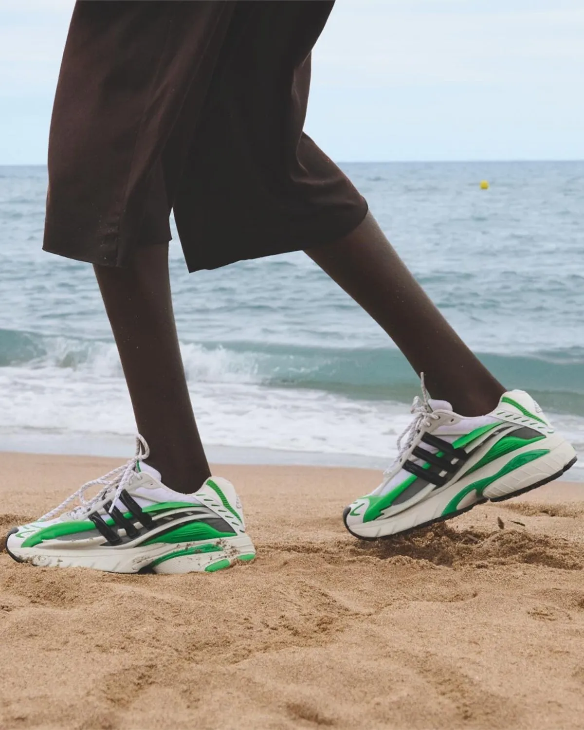 【最安値】Pharrell Williams × adidas Adistar 31631283_61520891_322.jpg