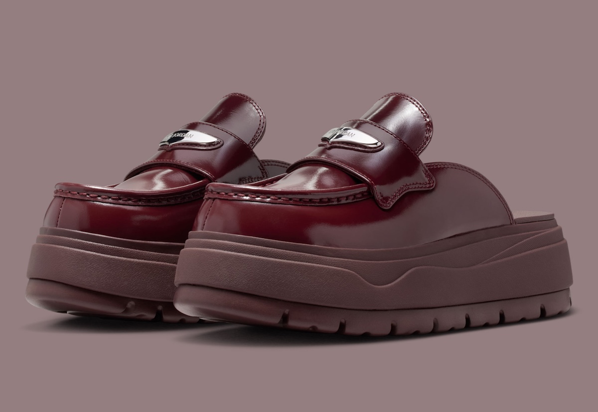 Air Jordan Mule Gets Covered in “Dark Team Red”