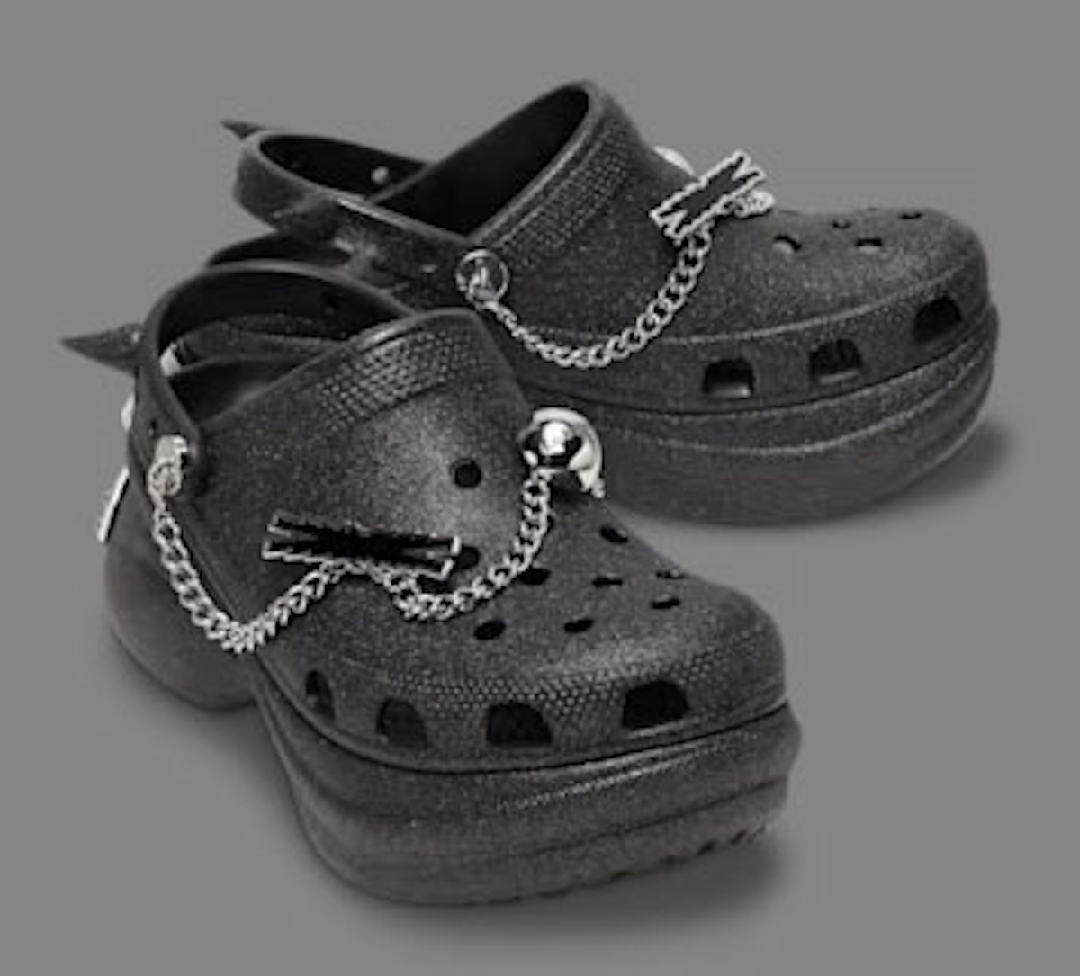 le-sserafim-crocs-bae-clog-