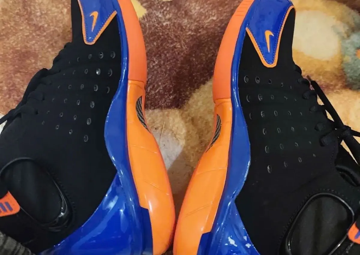 First Look At The 2026 Nike Air Zoom Huarache 2K4 “Knicks”