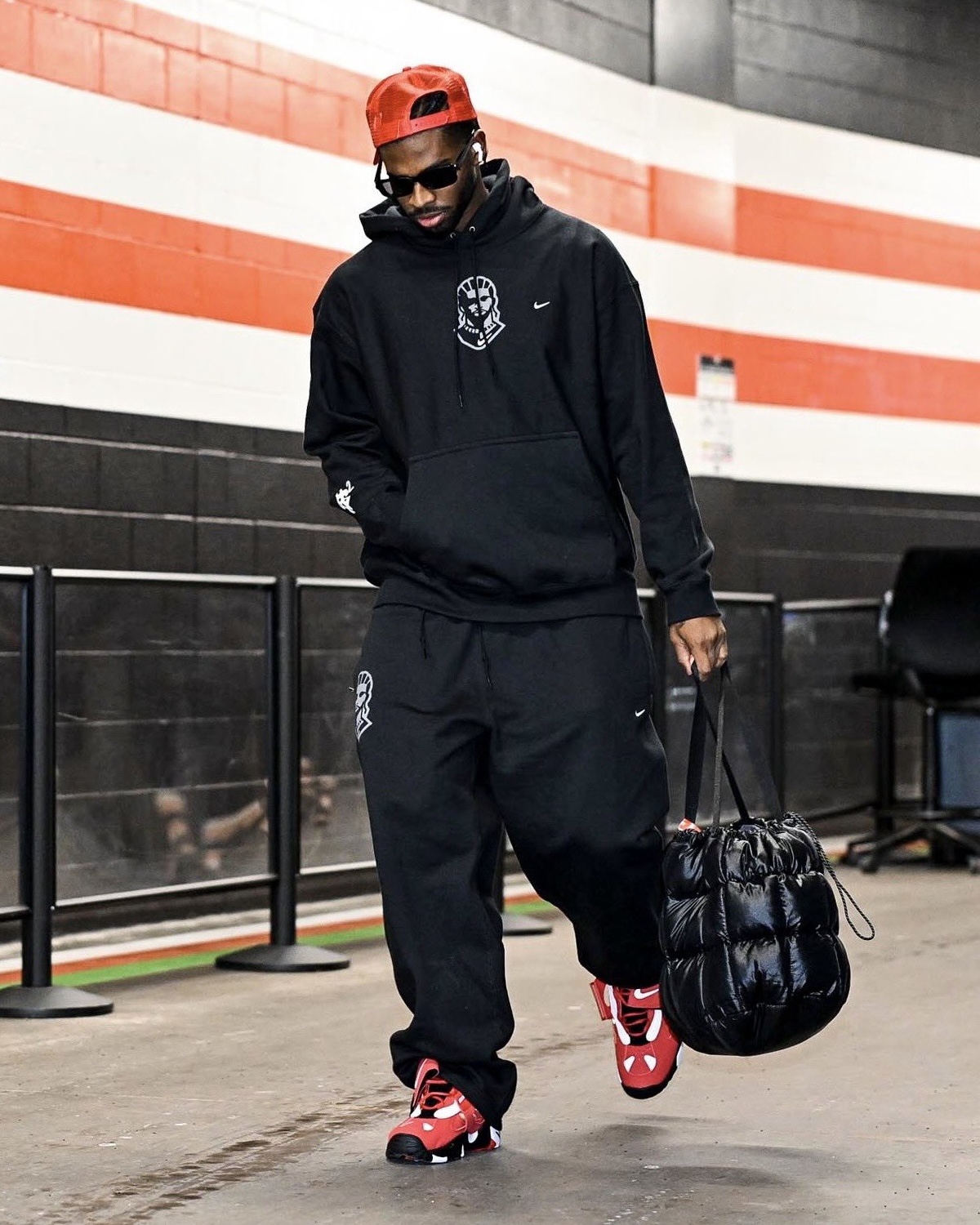 【蘭子◆即ご購入OK】シャイアンパワーサプライU2 Nike Air Diamond Turf 2 Fire Red 2026 HQ2631-600