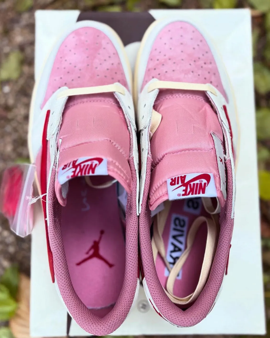 Travis Scott Air Jordan 1 Low OG Shy Pink 2026