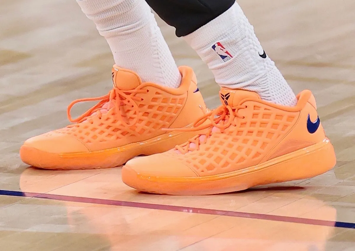 Jalen Brunson Debuts Nike Kobe 3 Low Protro “Knicks” PE