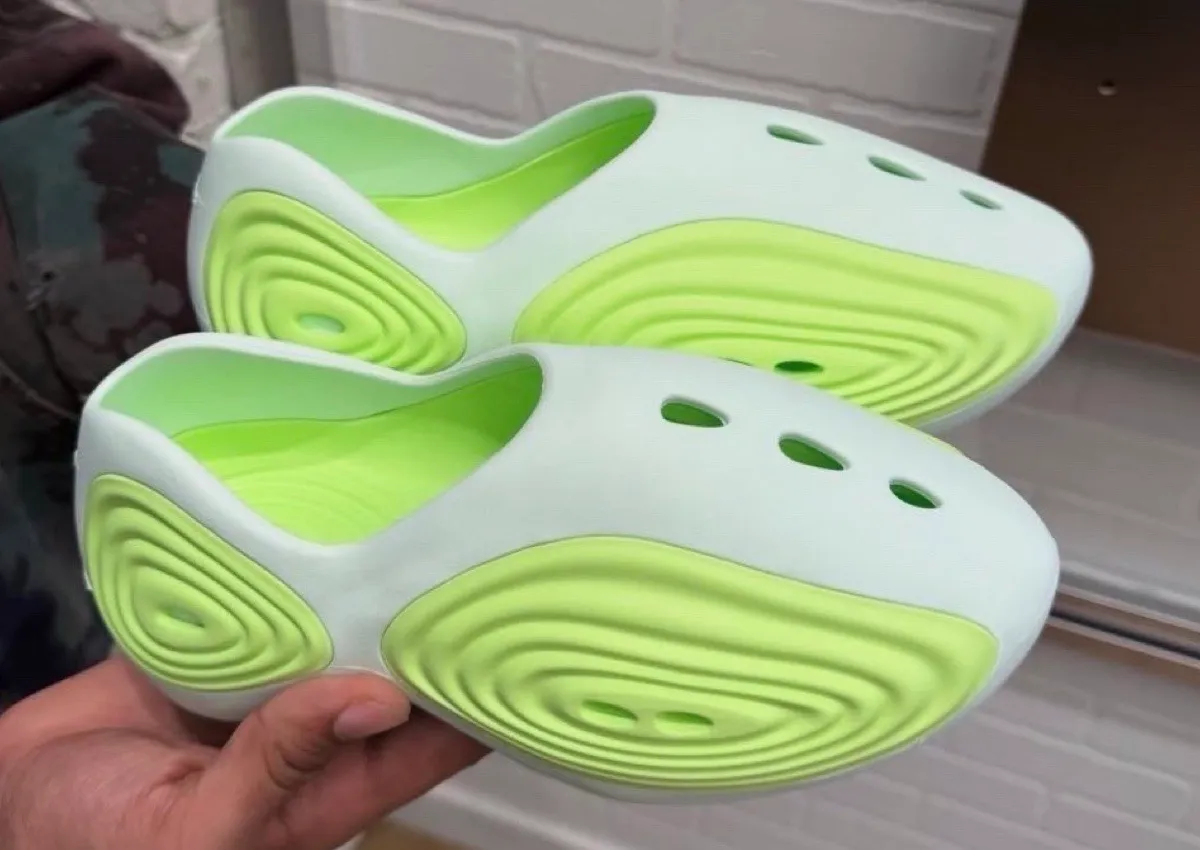 Steven Smith’s Crocs Ripple Returns in “Lime Burst” With A 50-Pair SoHo Drop