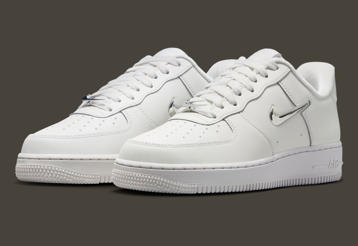 Nike Air Force 1 Low Jewel “Phantom” Gives The Classic A Softer Edge