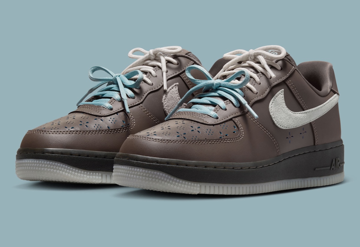 Double Laces Appear on the Nike Air Force 1 Low “Ridgerock”
