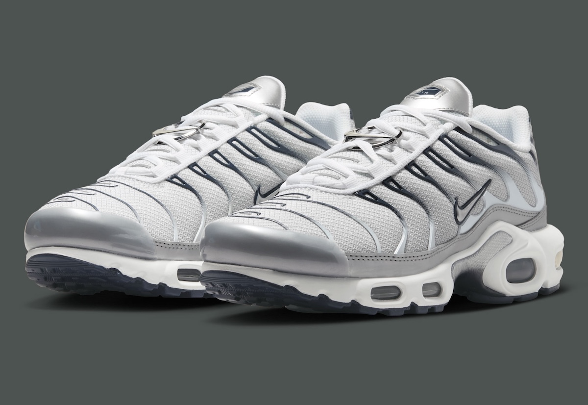 Gradients Highlight The Nike Air Max Plus “Metallic Silver” For Summer 2026
