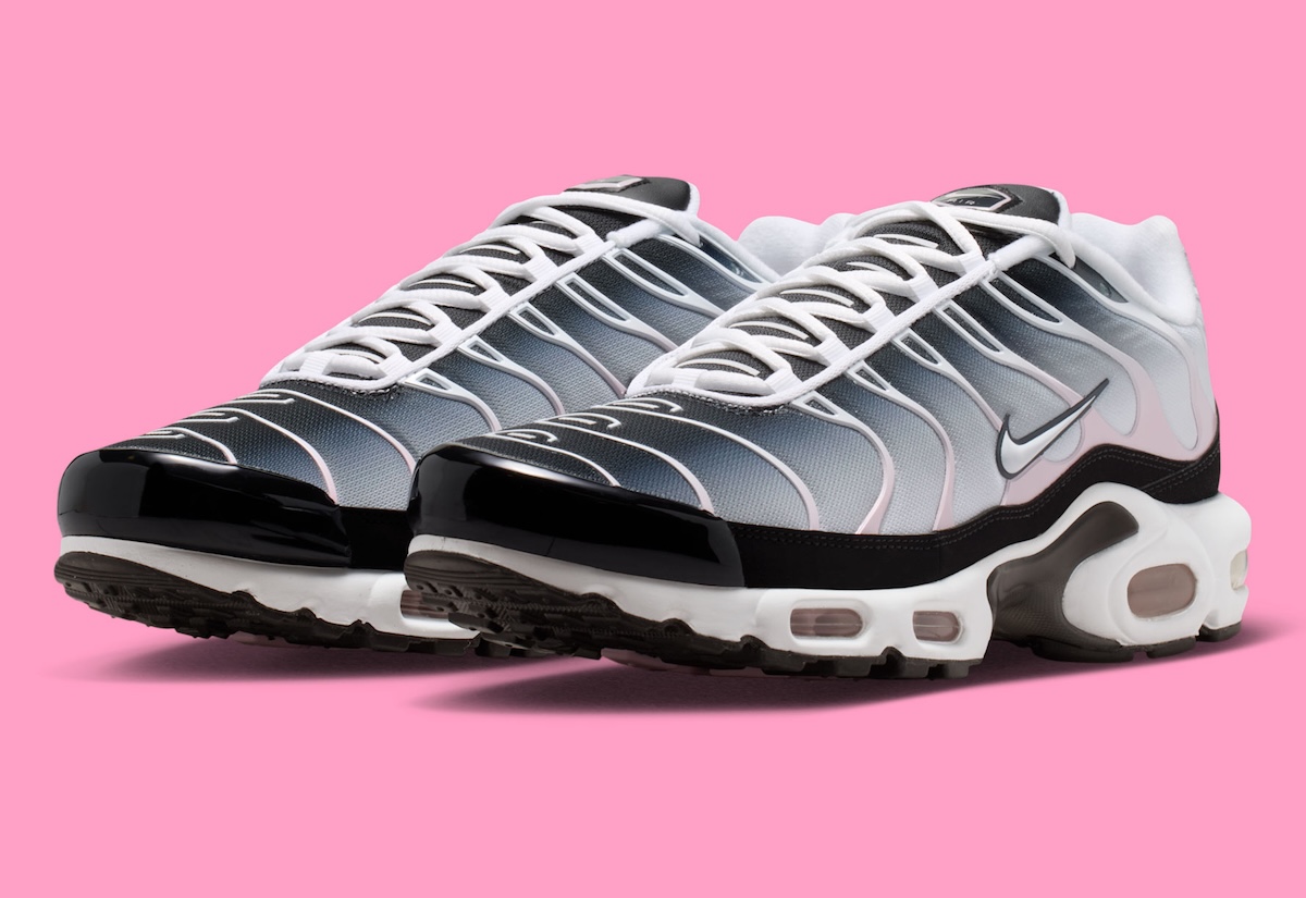 Nike Air Max Plus “Pink Foam” Combines Anthracite Gradients With Pastel Highlights