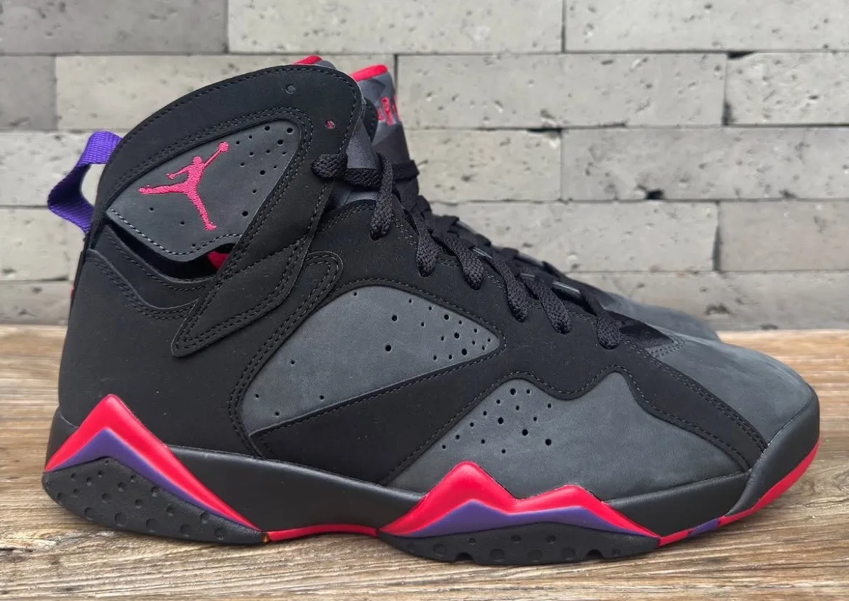 Air Jordan 7 OG “Playoffs” 2027 First Look