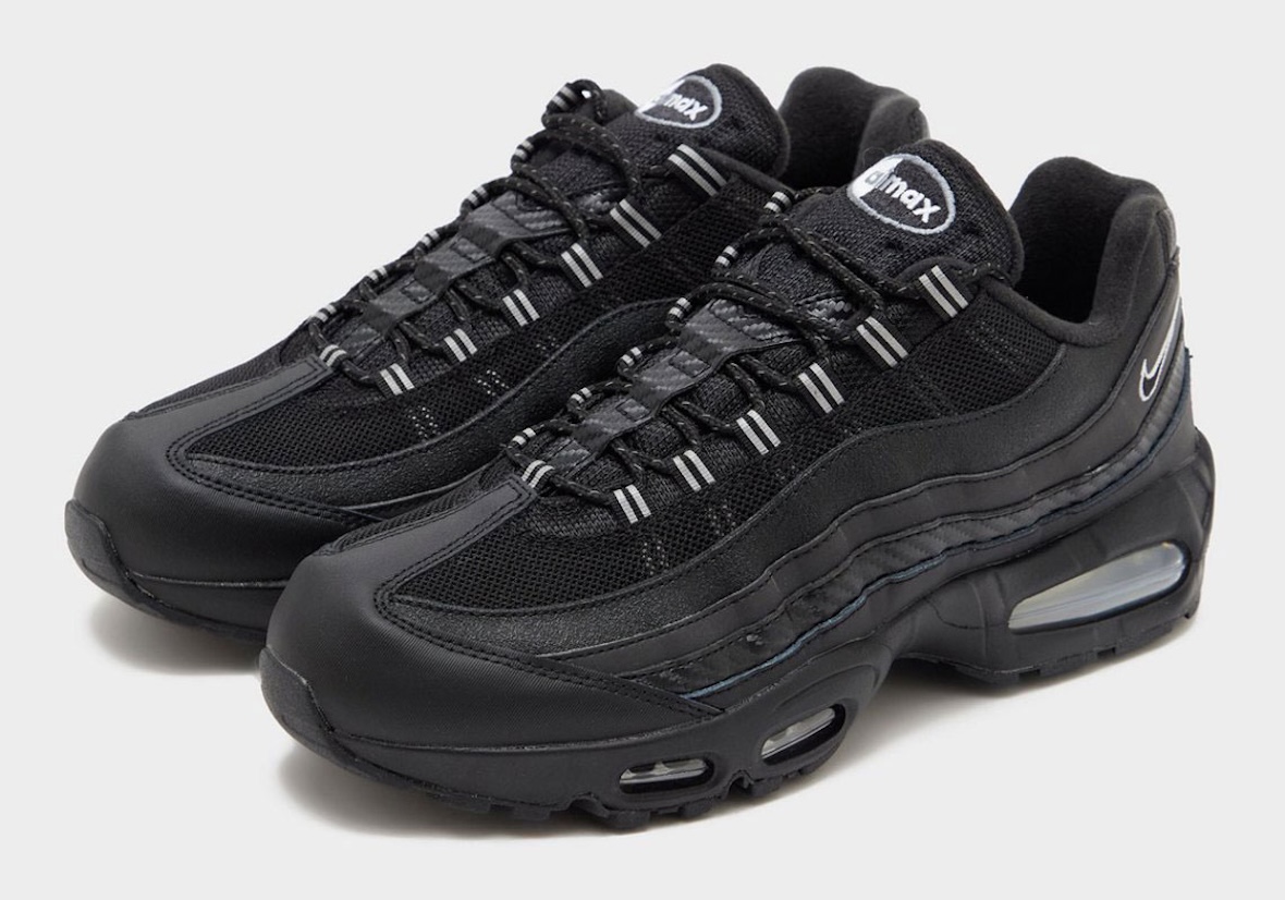 Nike Air Max 95 “Carbon Fiber” Arrives In A Stealthy Black Look