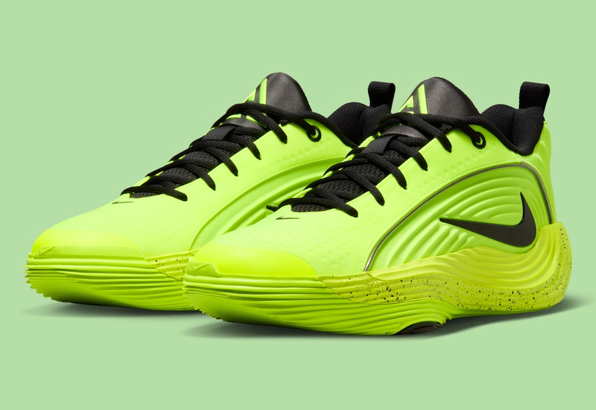 Nike Giannis Immortality 5 Debuts in “Barely Volt”