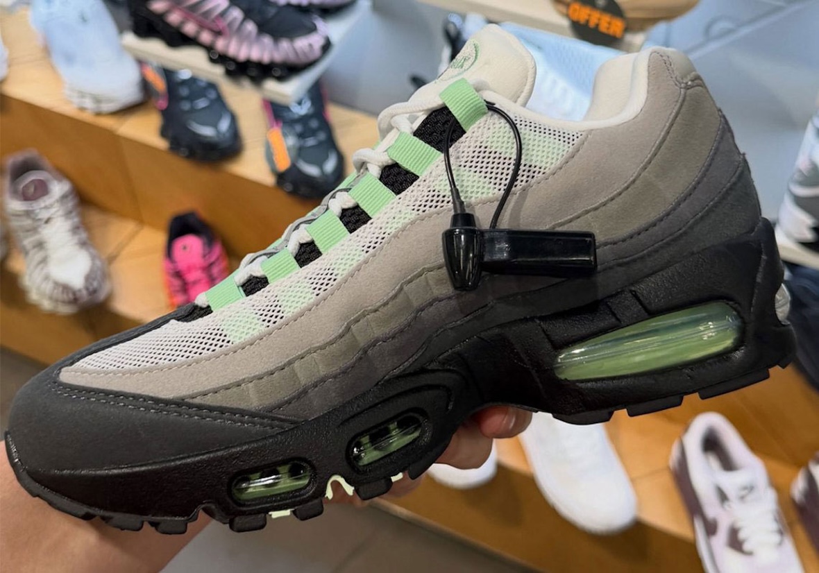 Nike Brings Back The Air Max 95 “Fresh Mint” With A Big Bubble Upgrade