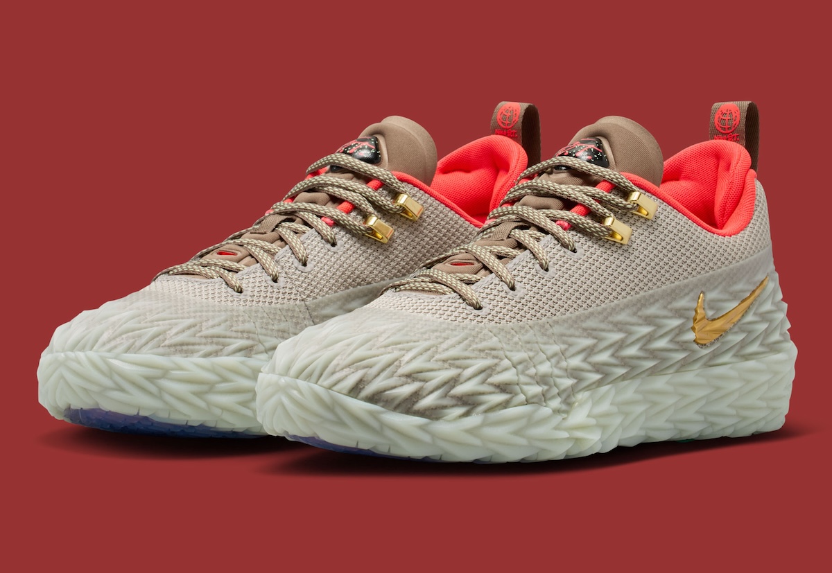 Nike ST Charge “College Grey” Mixes Streetball Build With Metallic Gold