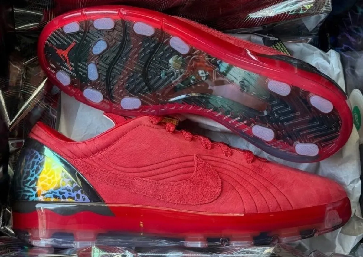 Jordan x Nike Cryoshot “University Red” Debuts During 2026 World Cup