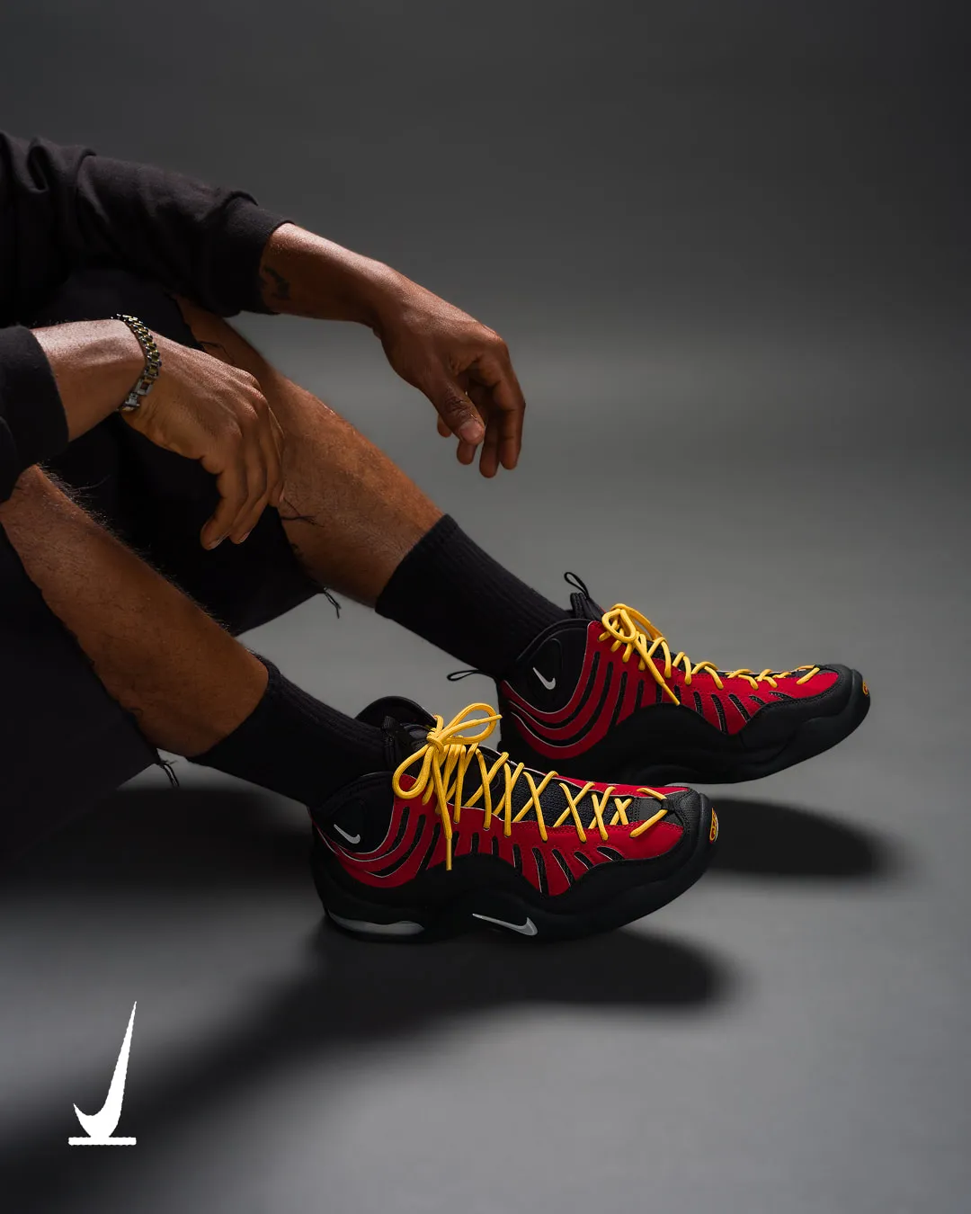 Nike Air Bakin OG Varsity Red Drops September 2026 - detail view 3