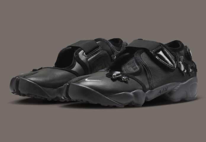 Nike Air Rift Flowers Gives The Split-Toe Sneaker A Black Floral Makeover
