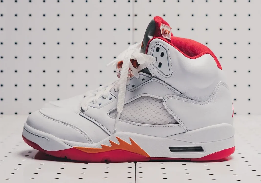 新品未使用　JORDAN BRAND AIR JORDAN 5 RETRO Air Jordan 5 