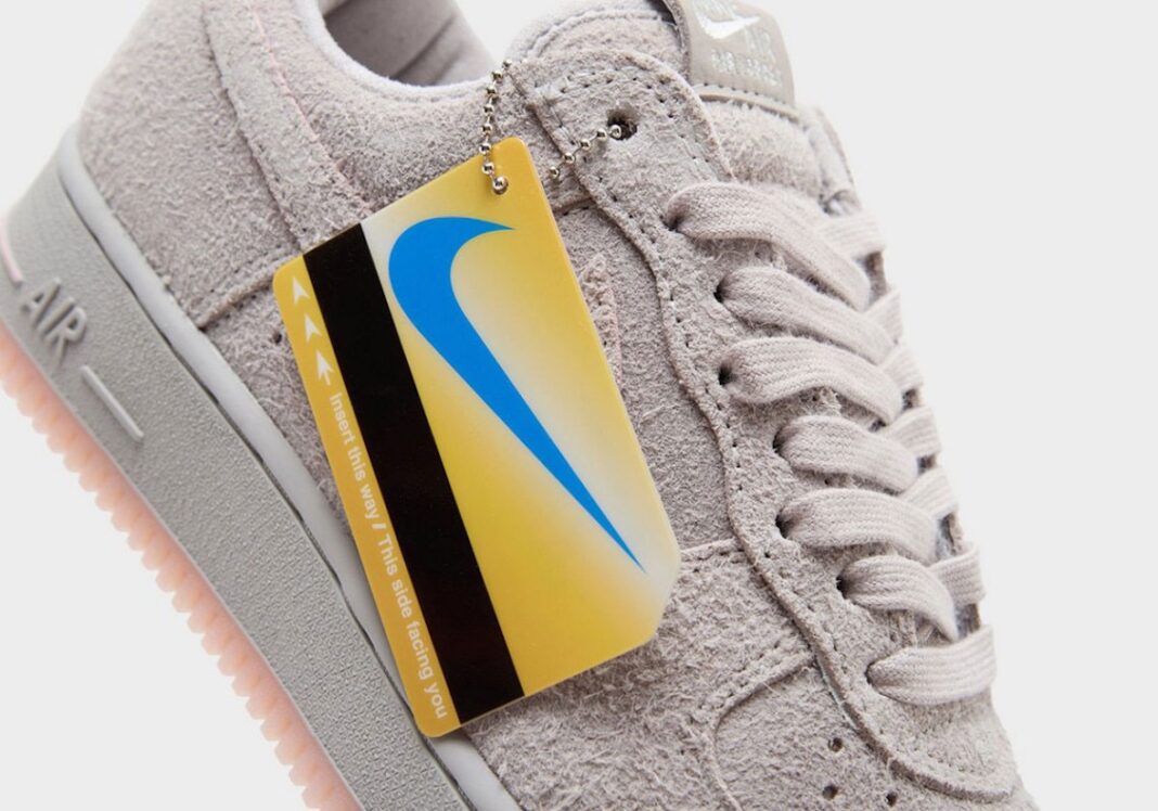 Nike Air Force 1 Low '01 