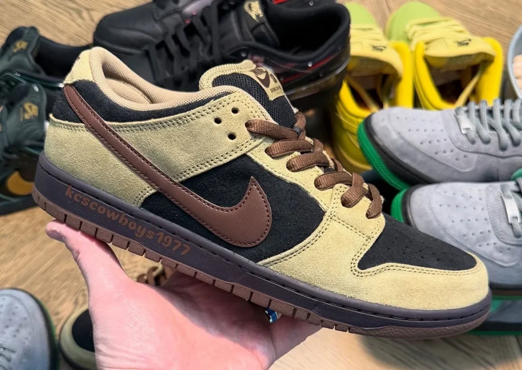 Nike SB Dunk Low Filbert/Light Chocolate with beige nubuck upper and dark brown leather overlays - detail view 1