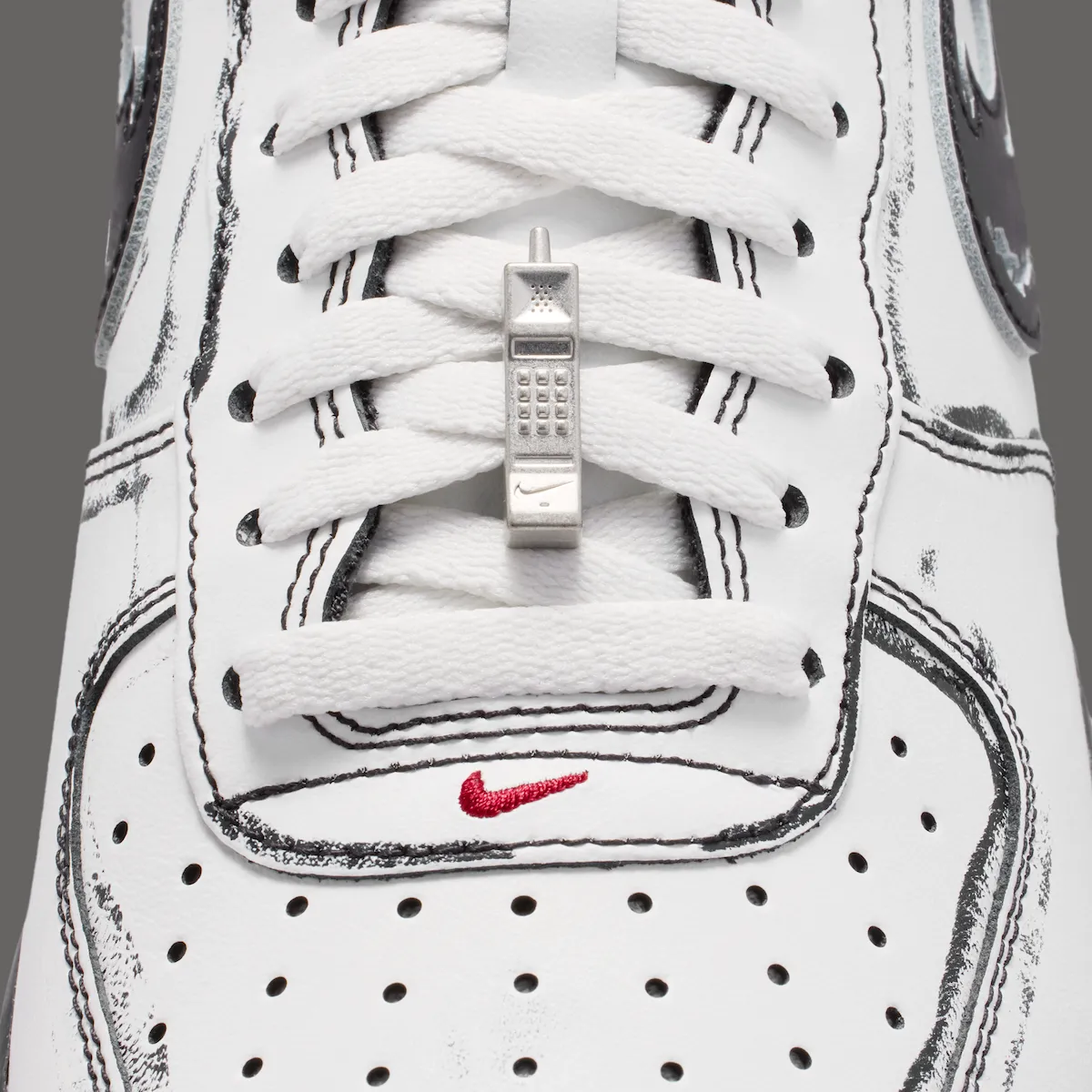 Nike Air Force 1 Low "Ghostface": así son las zapatillas inspiradas en Scream 6 scream nike air force 1 low ghostface iv6350 121 8