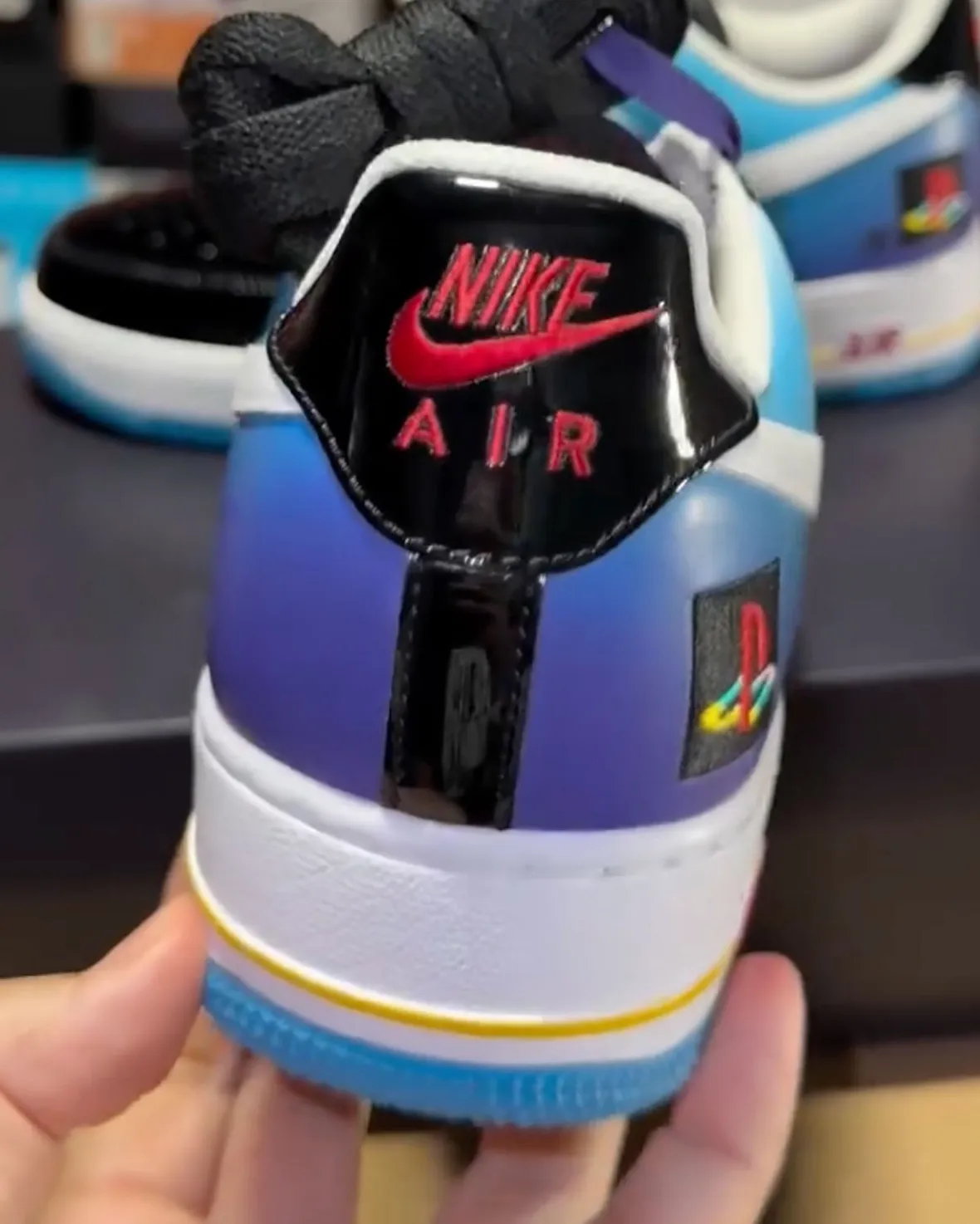 Nike Air Force 1 Low 