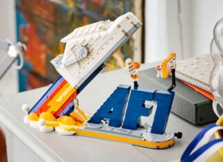 LEGO x Nike Air Force 1 Set Shoots The AF1 Into Space