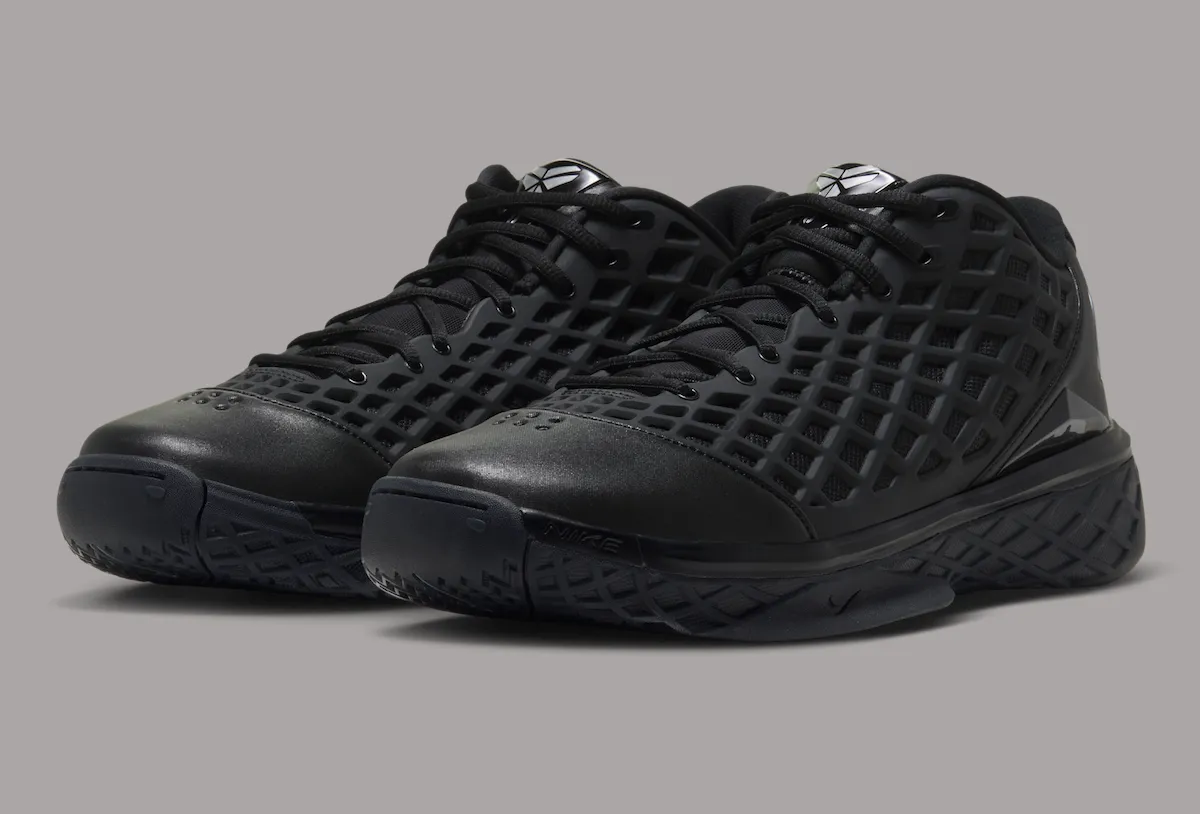 Official Photos of the Nike Kobe 3 Low Protro “Black”