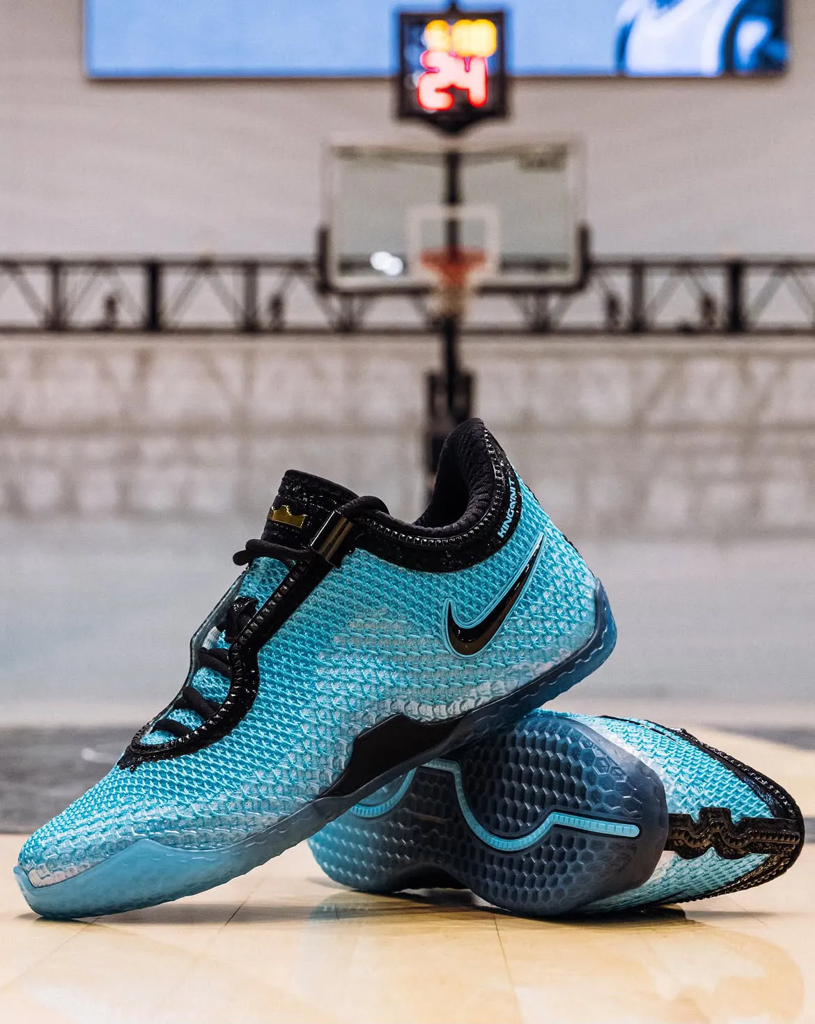 Nike LeBron 24 in Polarized Blue colorway featuring new KingKnit upper and carbon fiber midfoot support - detail view 3
