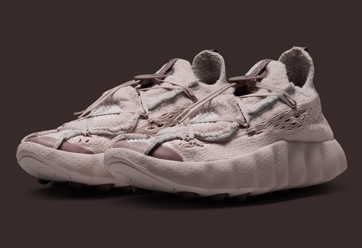 Nike Mind 002 Flyknit “Sanddrift” Puts a Softer Spin on Experimental Footwear