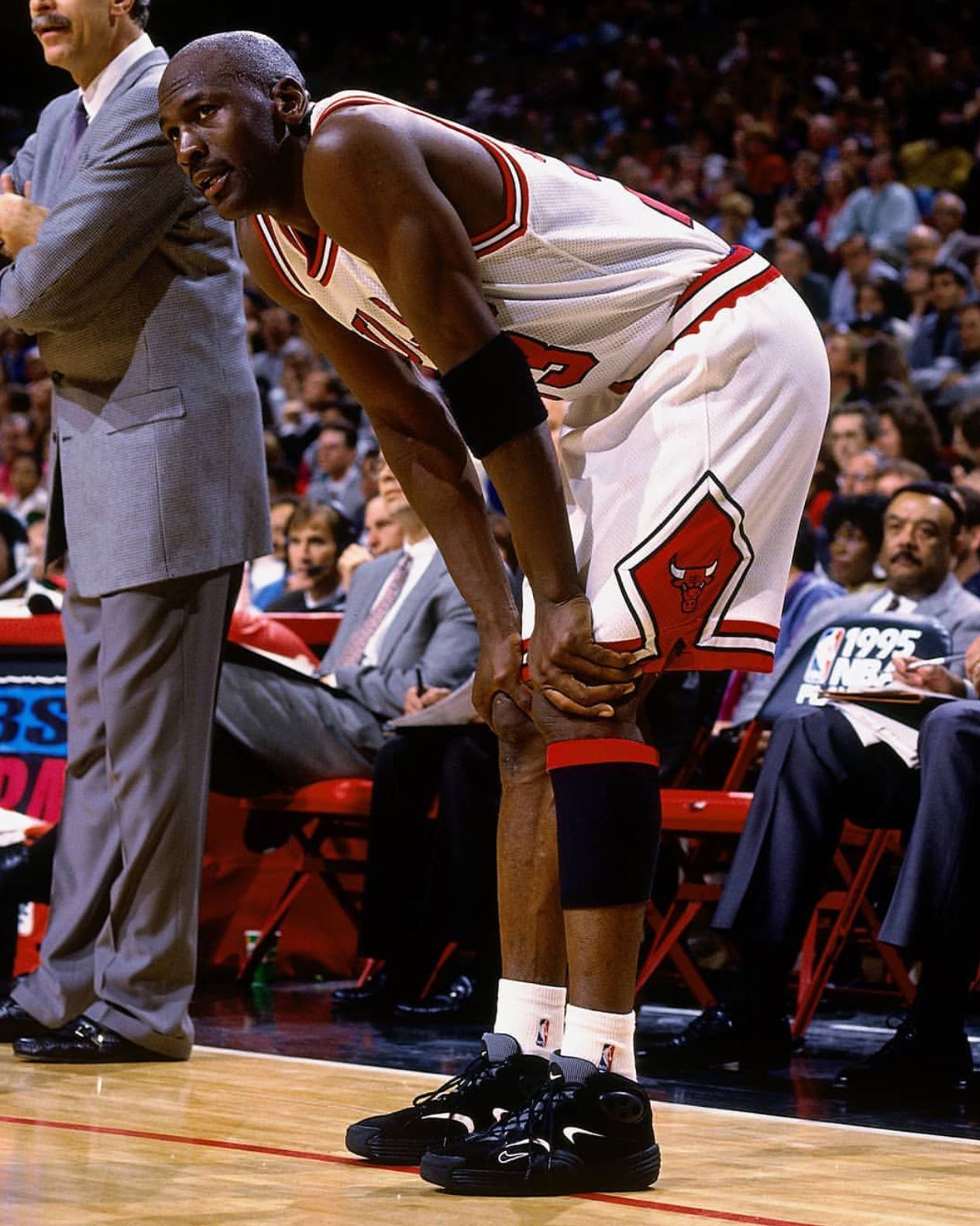 Michael Jordan wearing Penny Hardaway's Nike Air Flight One Black/White